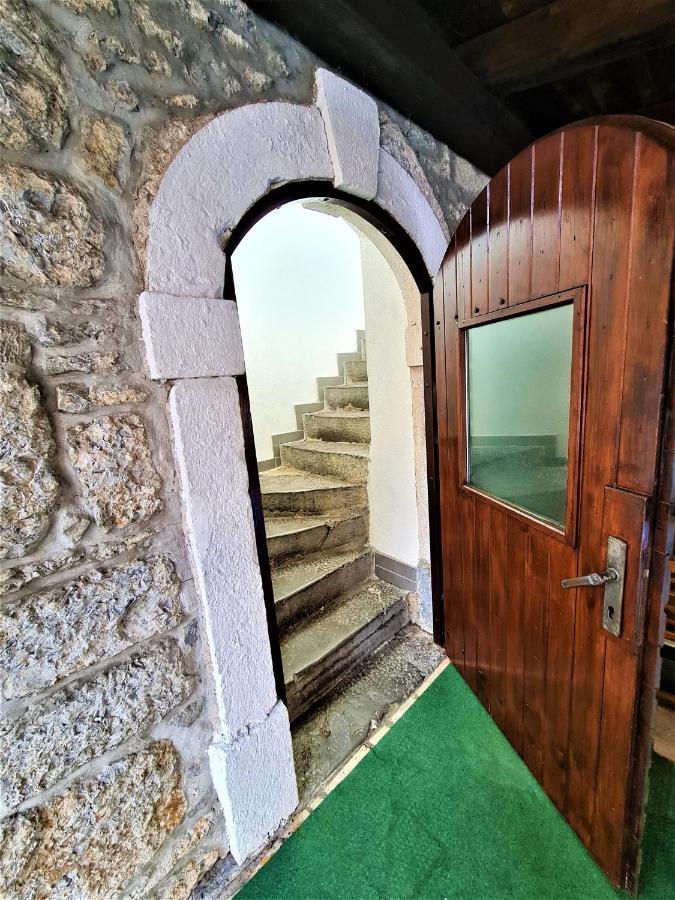 Sobe "Ela" Bed & Breakfast Fuzine Bagian luar foto