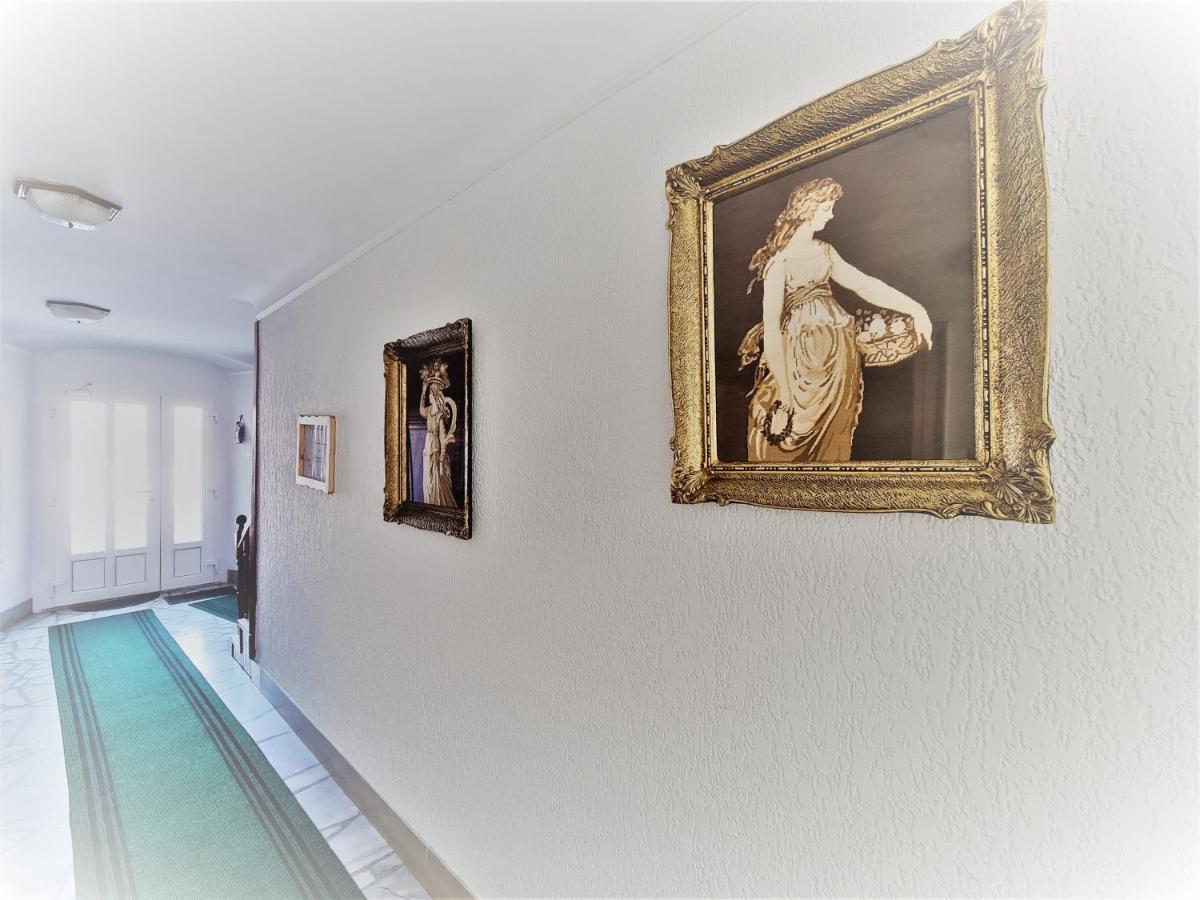 Sobe "Ela" Bed & Breakfast Fuzine Bagian luar foto