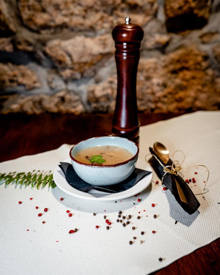 Sobe "Ela" Bed & Breakfast Fuzine Bagian luar foto